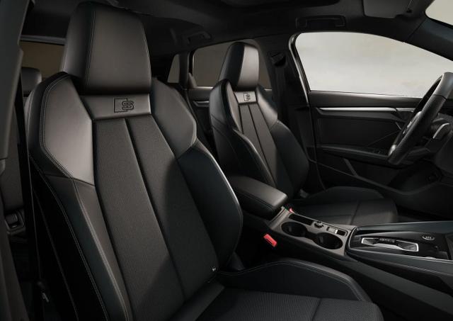 Audi A3 Sportback S line Sportb quatt 2xS LED Nav Leder 18Z PrivG 