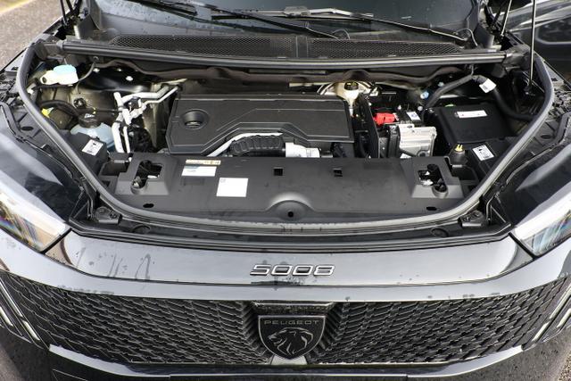 Peugeot 5008 GT Hybrid Pano KomfortP AHK 360&deg; TotW ACC 
