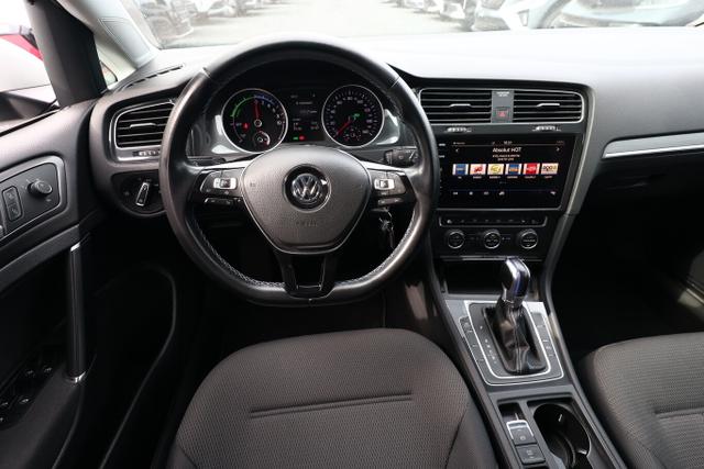 Volkswagen Golf GTE VII e-Golf LED Nav PDC ACC SHZ AppCo LM16Z 