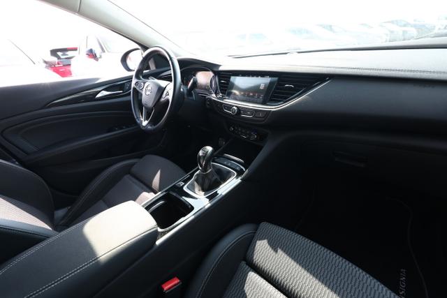 Opel Insignia Country Tour Dynamic 1.5 Turbo 165 Nav PDC Kam eHk 