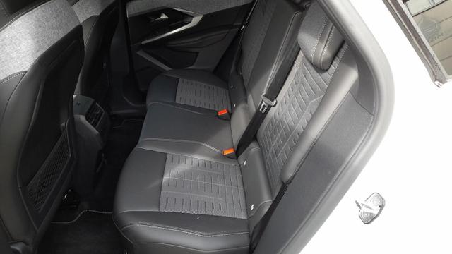 3008 GT Hybrid ACC SHZ Keyl eHK Nav Kam 2xPDC BT 