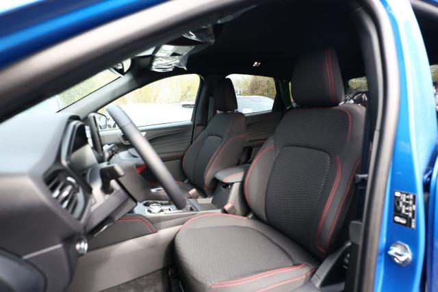 Ford Kuga ST-Line Aut HUD Matrix WinterP Nav Kam 18Z 