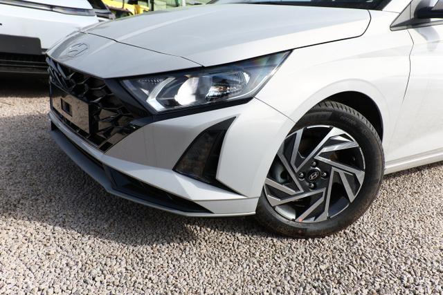 Hyundai i20 Select Navi DigCo 16Z CarPlay Kam PDC Temp 