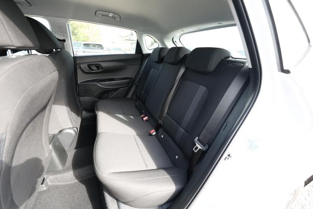 Hyundai i20 Select Navi DigCo 16Z CarPlay Kam PDC Temp 