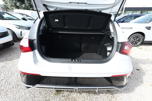 Hyundai i20 Select Navi DigCo 16Z CarPlay Kam PDC Temp 