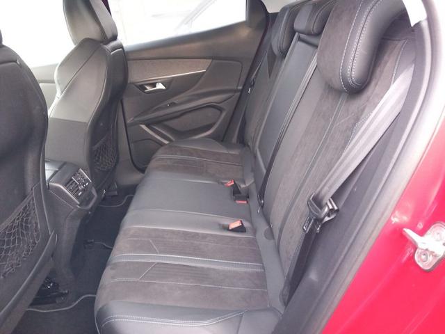 Peugeot 3008 Allure 1.6 PureTech 180 Aut LED Nav eHk PDC 