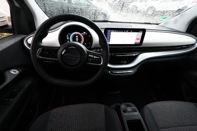Fiat 500e 3+1 Icone Icon (42 kWh) LED Nav PDC Kam360&deg; SHZ LM17Z 