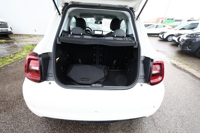 Fiat 500e 3+1 Icone Icon (42 kWh) LED Nav PDC Kam360&deg; SHZ LM17Z 