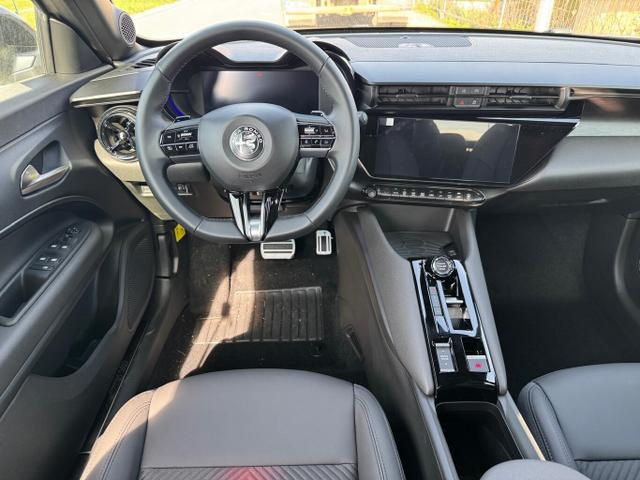 Alfa Romeo Junior Speciale Ibrida Nav LED LM18 elektr.Heckkl ACC SHZ 