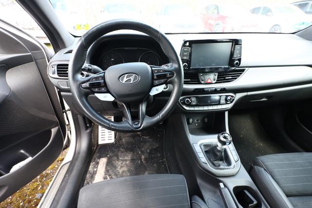 Hyundai i30 N Performance 2.0 T-GDI 275 Pano Nav LED PDC 