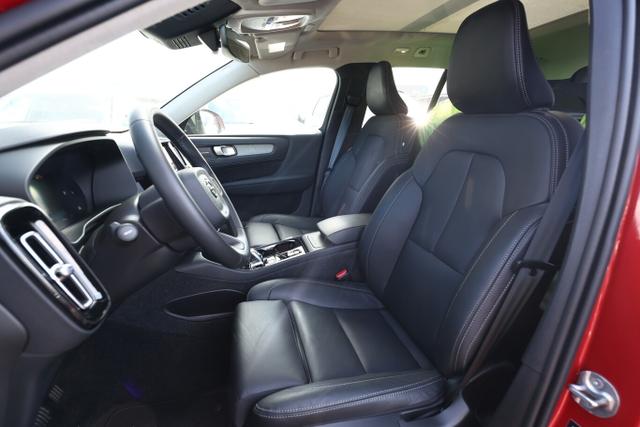 XC40 Ultra Dark XC 40 B4 197 Aut. LED Leder ACC 20Z 