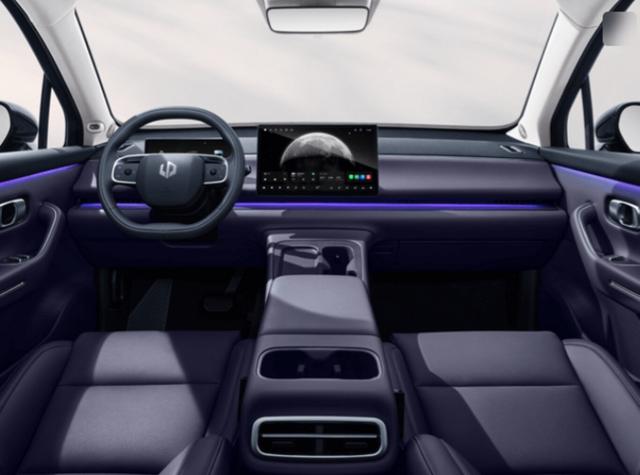 Leapmotor C10 Design BEV 81,9kWh ProMax Pano Nav 4J.Gar. 