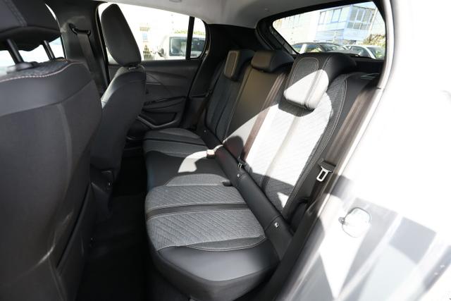 208 Allure Hybrid Nav 360&deg; 2xPDC CarP LED PrivG 