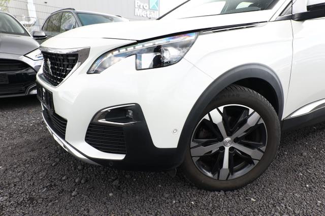 Peugeot 3008 Allure 1.2 PureTech 130 Aut. Pano LED Nav 