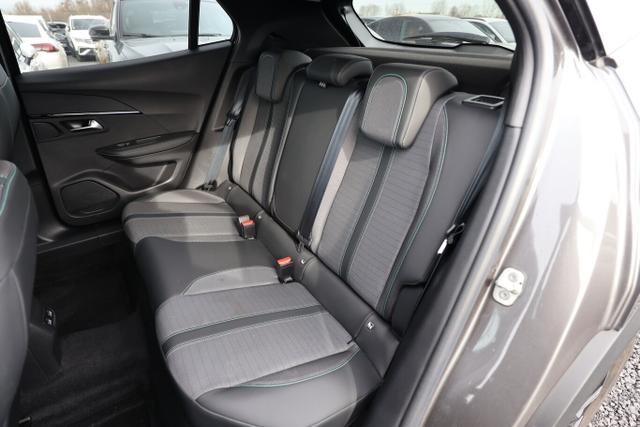 Peugeot 2008 Allure 1.2 PureTech 100 CarPlay PDC LM17Z 