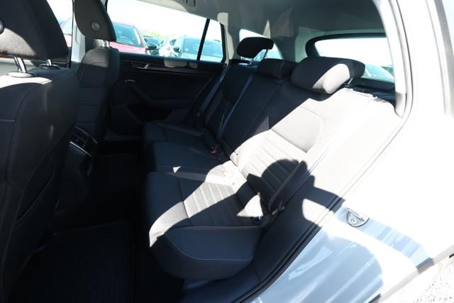 Skoda Superb Combi Scout 2.0 TSI 280 DSG 4x4 Nav AHK 