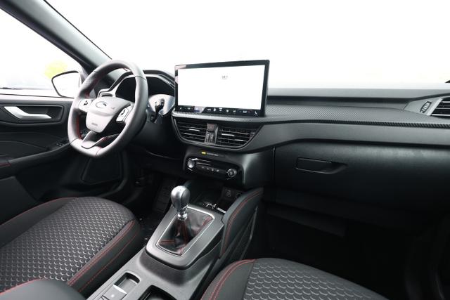 Ford Kuga ST-Line HUD Matrix WinterP Kam AHKVorb 18Z 