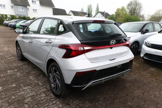 Hyundai i20 Select DCT Nav DigCo 16 CarPlay Kam PDC Temp 