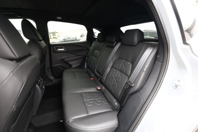 Nissan Qashqai Tekna AT Pano Bose HUD eHk SHZ ACC 19"LM 