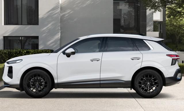 Audi Q3 Intense neuesMod Tech LED+ KlimaP MMI+ Keyl PrivG 18Z 