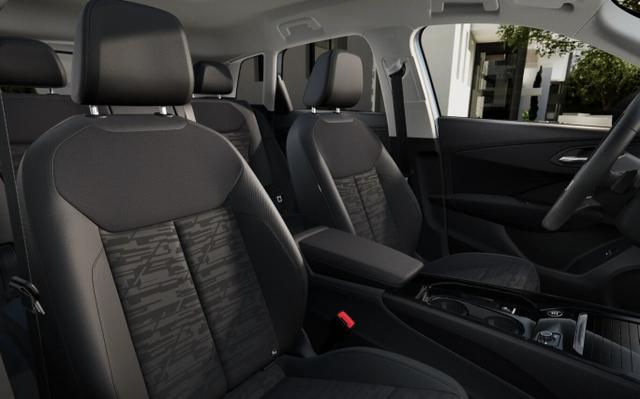 Audi Q3 Intense neuesMod Tech LED+ KlimaP MMI+ Keyl PrivG 18Z 