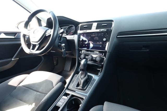Volkswagen Golf Highline VII 1.5 TSI 150 DSG LED Nav ACC 