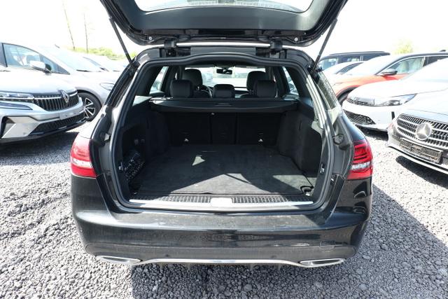 Mercedes-Benz C-Klasse T-Modell AMG Line C 220 d T LED Nav eHk Kam Distronic+ 
