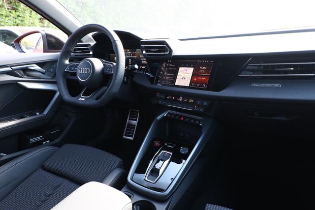 S3 Sportback Matrix Nav 18Z Pano OptikP+ FahrenP 