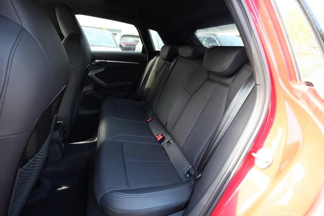 S3 Sportback Matrix Nav 18Z Pano OptikP+ FahrenP 