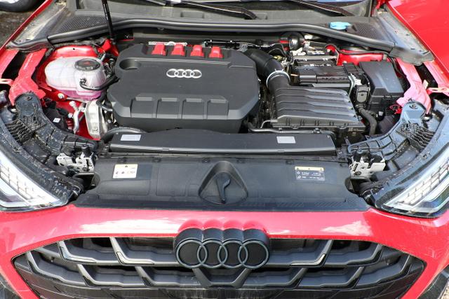 S3 Sportback Matrix Nav 18Z Pano OptikP+ FahrenP 