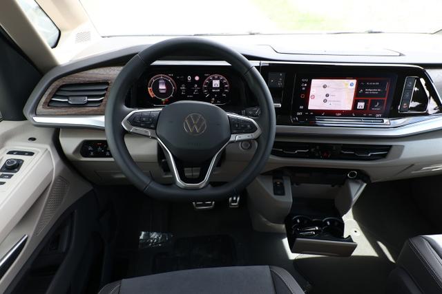 Volkswagen T7 Multivan 150 DSG Style AHK Navi eHK Keyl 