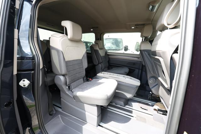 Volkswagen T7 Multivan 150 DSG Style AHK Navi eHK Keyl 
