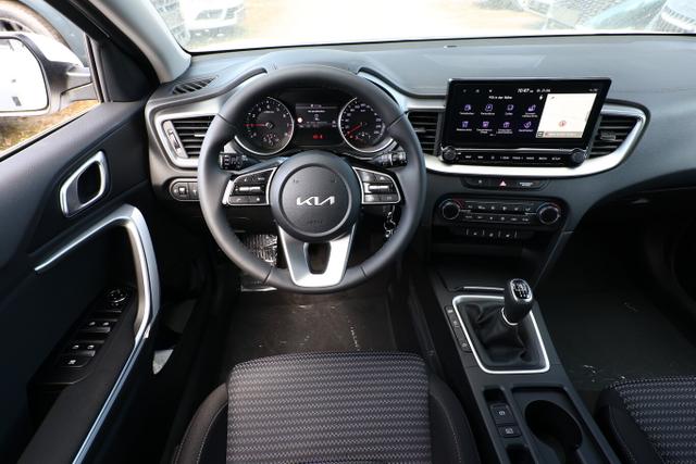 XCeed MT Bi-LED SHZ PrivG Nav Kam PDC Carplay 