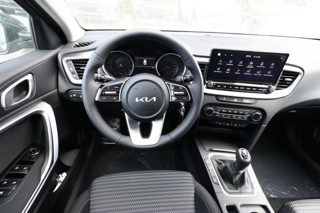 XCeed MT Bi-LED SHZ PrivG Nav Kam PDC Carplay 