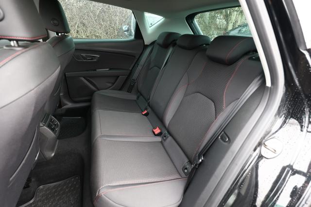 Seat Leon FR 1.8 TSI 180 DSG LED Nav PDC FullLi LM18Z 