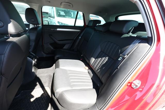 Skoda Superb Combi Premium Edition 2.0 TDI 150 DSG 