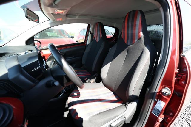 Peugeot 108 TOP! Collection 1.0 VTi 72 SHZ Klimaaut. 15Z 
