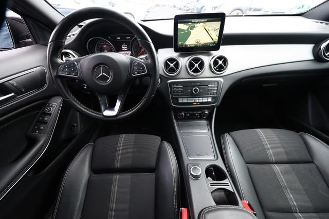 Mercedes-Benz GLA Urban 200 d DCT AHK Nav LED BusinessP 