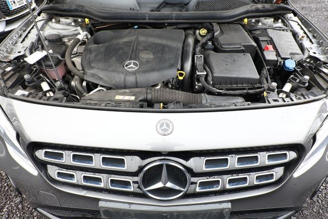 Mercedes-Benz GLA Urban 200 d DCT AHK Nav LED BusinessP 