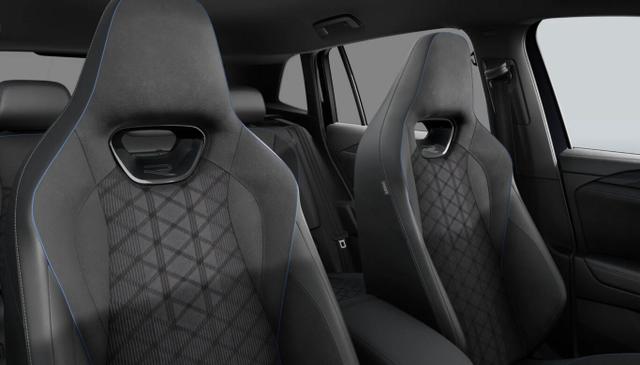 Volkswagen Tiguan R-Line BlackP Nav AHK Matrix LM19Z PrivG 