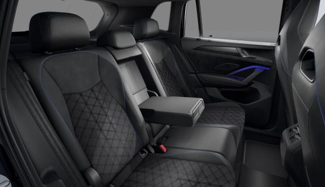 Volkswagen Tiguan R-Line BlackP Nav AHK Matrix LM19Z PrivG 