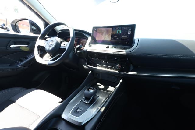 Nissan Qashqai N-CONNECTA AT Pano Nav SHZ LED PrivG ACC 