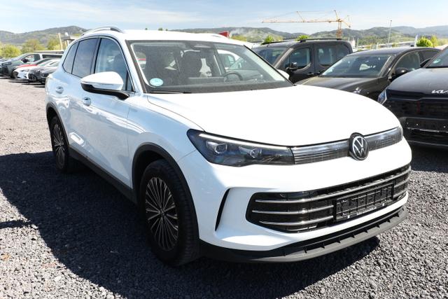 Volkswagen Tiguan - Elegance 2.0 TDI 150 DSG LED Nav ACC AHK