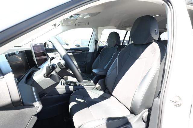 Volkswagen Tiguan Elegance 2.0 TDI 150 DSG LED Nav ACC AHK 