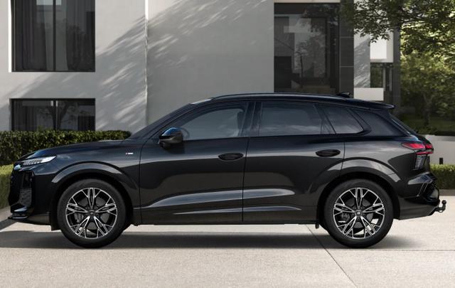 Audi Q3 quattro 2xS line Tech+ Pano KlimaP AHK 19Z 