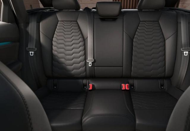 Audi A6 Avant e-tron S line quat 2xS Tech+ Pano HUD AHK 