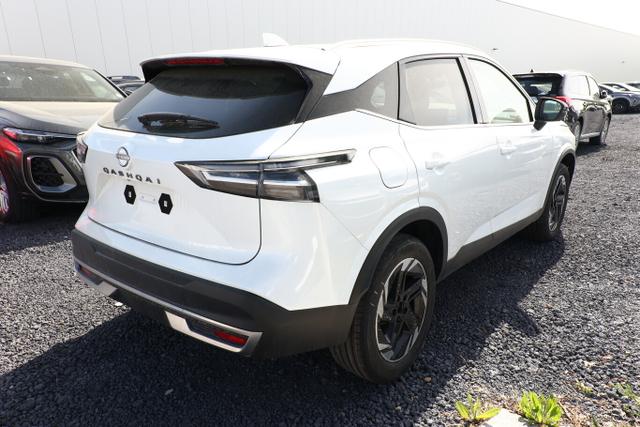 Nissan Qashqai N-CONNECTA AT Pano Nav SHZ LED PrivG ACC 