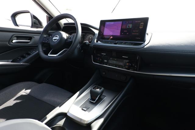 Nissan Qashqai N-CONNECTA AT Pano Nav SHZ LED PrivG ACC 