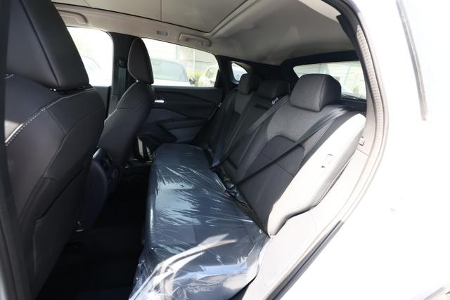 Nissan Qashqai N-CONNECTA AT Pano Nav SHZ LED PrivG ACC 