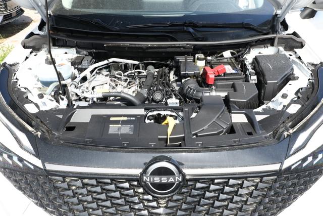 Nissan Qashqai N-CONNECTA AT Pano Nav SHZ LED PrivG ACC 